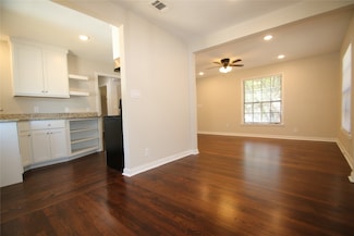 4236 Lisbon St, Fort Worth, TX 76107