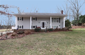 44 Paul James Dr, Tiverton, RI 02878
