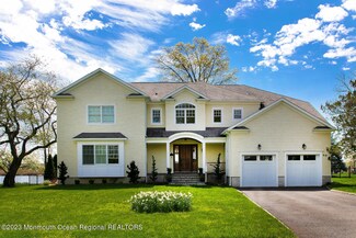 44 Rivers Edge Dr, Little Silver, NJ 07739