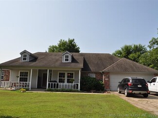 9080 E Pine Creek St, Catoosa, OK 74015