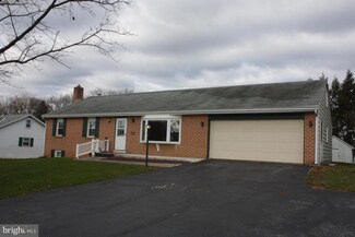 3331 Rothsville Rd, Akron, PA 17501