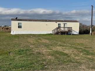 64 Abalone St, Palacios, TX 77465