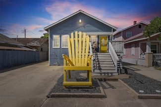 3024 Avenue R, Galveston, TX 77550