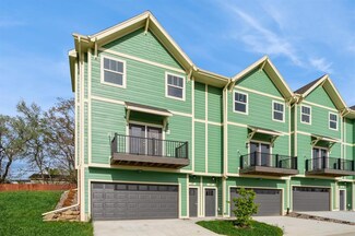 335 Forest Ave Unit 24, Des Moines, IA 50314