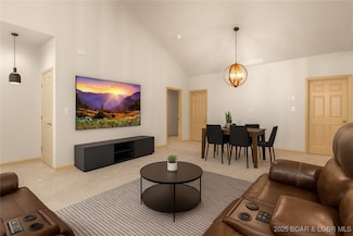 1126 Buckingham Dr, Camdenton, MO 65020