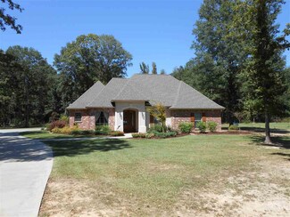 1034 Emileigh Dr, Summit, MS 39666