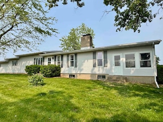 5166 Fern Hill Rd, Belvidere, IL 61008