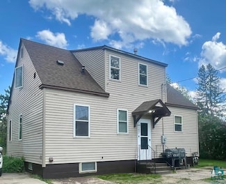 1023 Gary St, Calumet, MN 55716