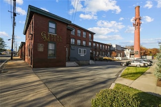 1117 Douglas Ave Unit 302, North Providence, RI 02904