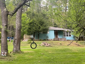 307 Rockport Rd, Weatherly, PA 18255