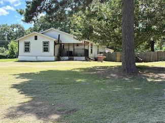9394 Grape Ave, Frankston, TX 75763