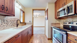 1181 Edgcumbe Rd Unit 1702, Saint Paul, MN 55105