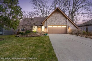 6206 Oakpark Trail, Haslett, MI 48840