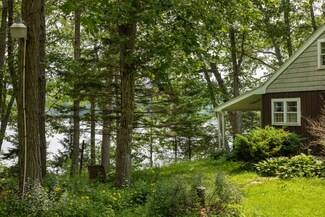 90 Weymouth Landing Ln, Cushing, ME 04563