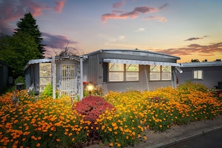 2252 Table Rock Rd Unit SPC 151, Medford, OR 97501