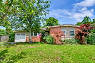 408 N 25th St, Wilmington, NC 28405