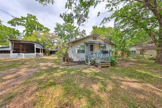 403 Skywood Dr, Valrico, FL 33594