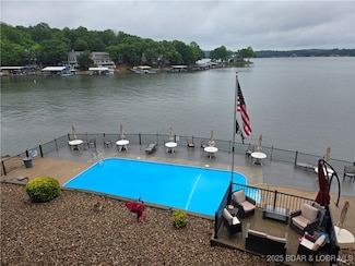 31331 Northshore Dr Unit B-205, Rocky Mount, MO 65072