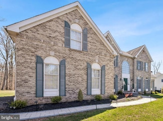 9 Stires Way, Pittstown, NJ 08867