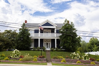 709 Main St, West Liberty, KY 41472