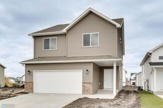 6022 Martin Ln W, West Fargo, ND 58078