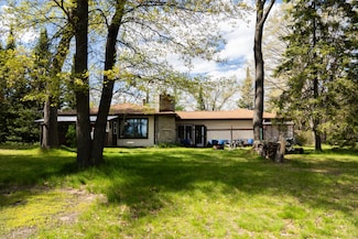 12291 Vincent Ln, Atlanta, MI 49709