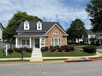 636 Lantern Park Ln, Scottdale, GA 30079