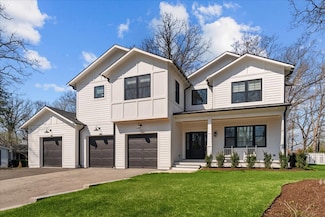 15 Reliance Ln, Lincolnshire, IL 60069