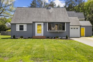 15 Dee Rd, Lexington, MA 02420
