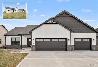 746 Conner Cir, Fairview Heights, IL 62208