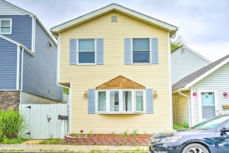 18 Waterview Place, Keansburg, NJ 07734
