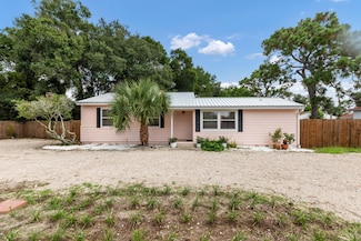 231 Hollywood Blvd NE, Fort Walton Beach, FL 32548