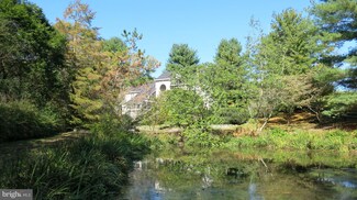 40 Points of View Ln, Flint Hill, VA 22627