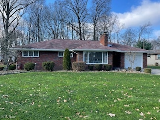 16 Mill Trace Rd, Youngstown, OH 44511