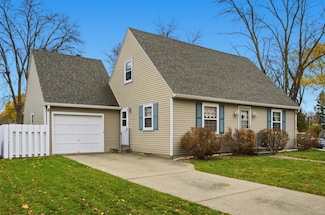 1720 12th St S, Moorhead, MN 56560