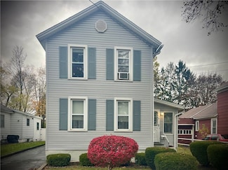 9 Wallace Ave, Auburn, NY 13021