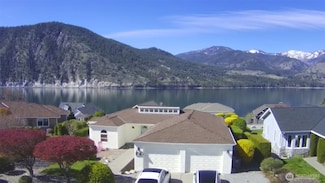330 Upper Point Dr, Manson, WA 98831