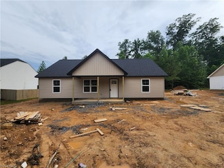734 Central Falls Rd, Asheboro, NC 27203