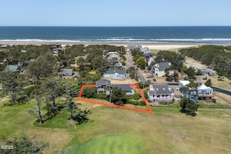 47655 Hawk St, Neskowin, OR 97149