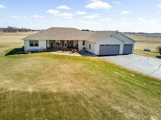 3721 N Keith Rd, Pecatonica, IL 61063