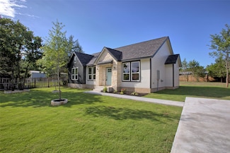 109 Creekside Dr, Bastrop, TX 78602