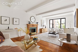33 E 70th St Unit 9D, New York, NY 10021