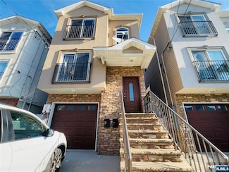 327 S Park St, Elizabeth, NJ 07206