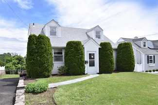 28 Kathwood Rd, Yonkers, NY 10710