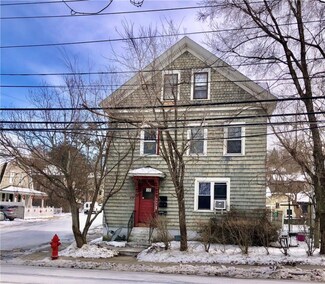 1676 Main St, West Warwick, RI 02893