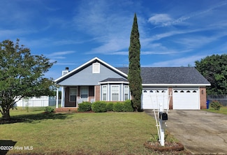 122 Davenport Dr, Raeford, NC 28376