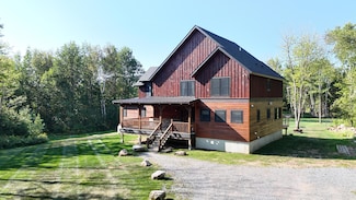 97 the Ninety Rd, Morrisonville, NY 12962