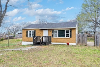 6634 Nogard Ave, Kansas City, KS 66104