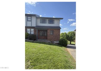 151 Oakcrest Cir Unit 151, Bristol, VA 24201