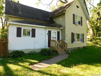 710 Washington St, Algonac, MI 48001